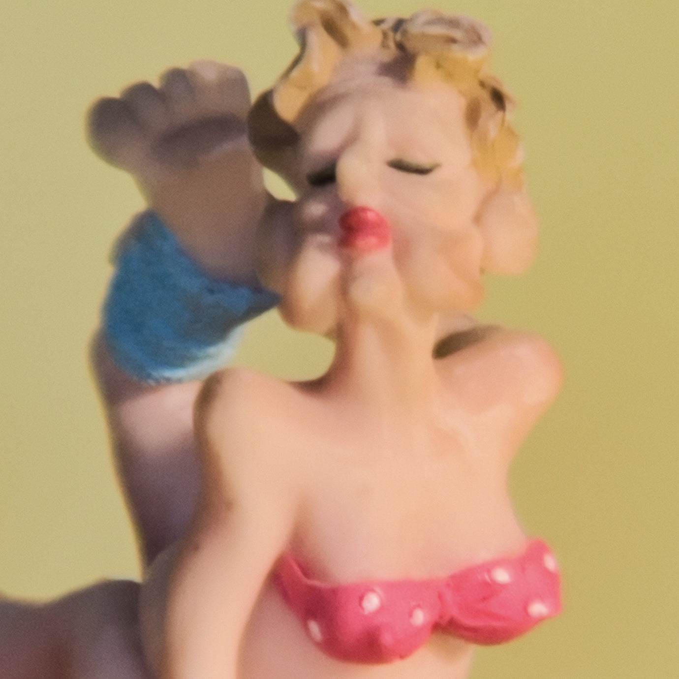 MANNER ISSUE V, COVER EIGHT